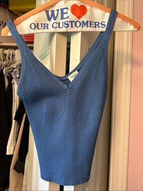 Blue Ribbed V‑Neck Knit Tank